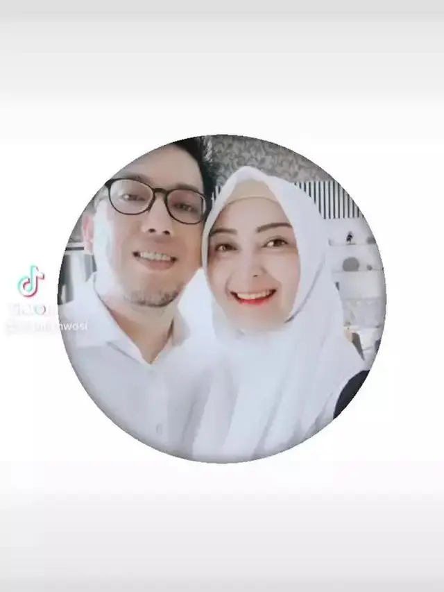 [Fimela] Della Puspita