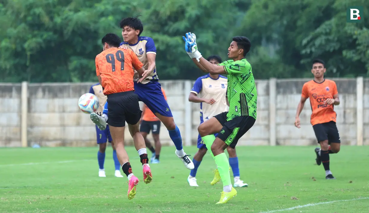 Laga uji coba ini merupakan bagian dari persiapan jelang laga menghadapi Madura United di pekan ke-25 Liga 1 2023-2024 pada Kamis 22 Februari 2024 mendatang. (Bola.com/M Iqbal Ichsan)