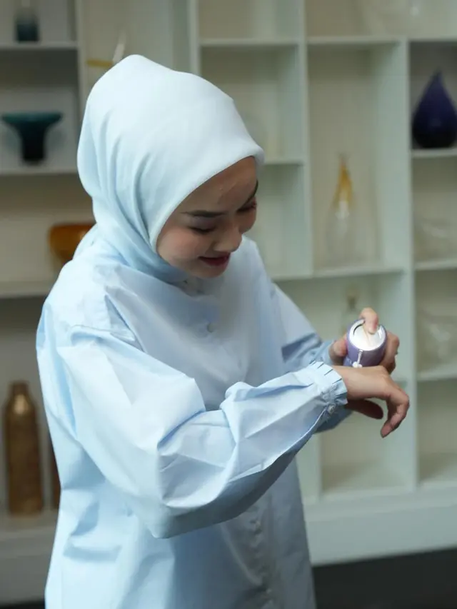 Pelembap Anti-Aging Super Ringan yang Sempurna untuk Iklim Tropis