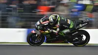 Johann Zarco gagal finis setelah menabrak bagian belakang motor Marc Marquez di MotoGP Australia (PAUL CROCK / AFP)