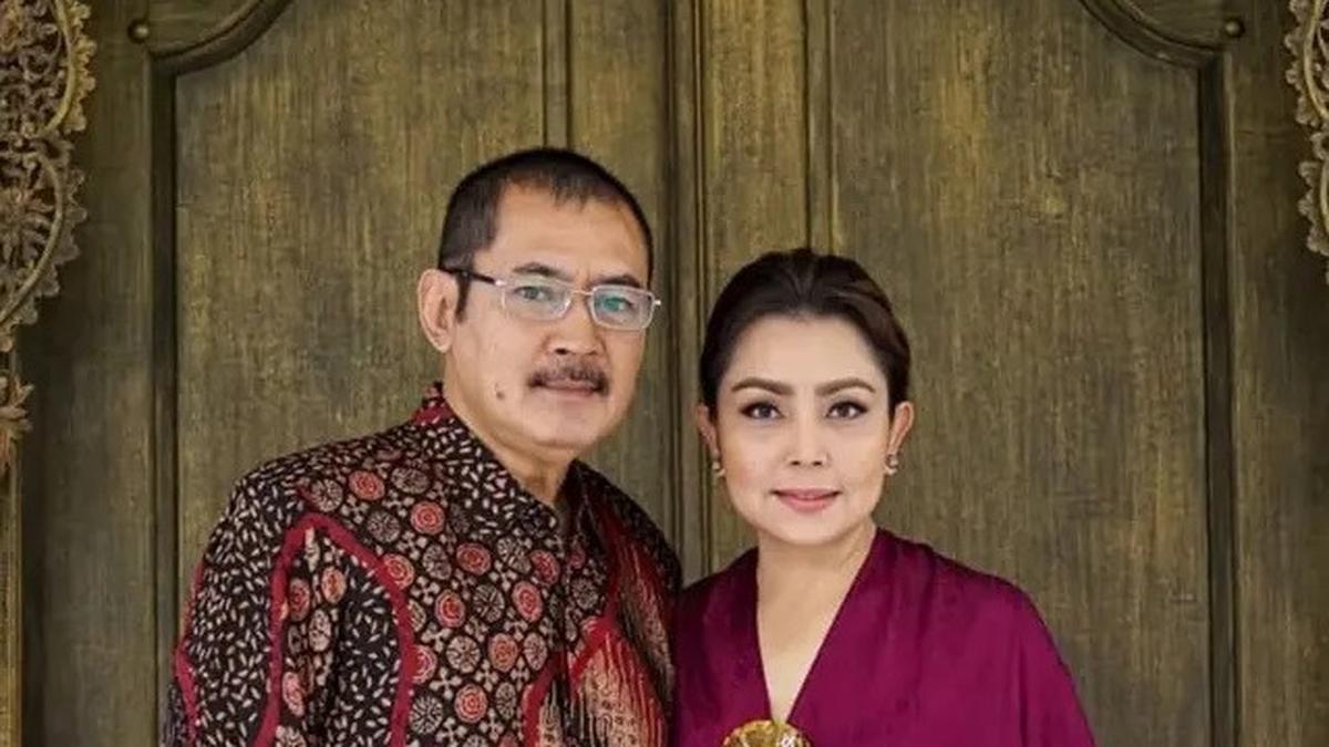 Potret Lawas Pernikahan Bambang Trihatmodjo dan Mayangsaril, Sederhana dan Penuh Makna