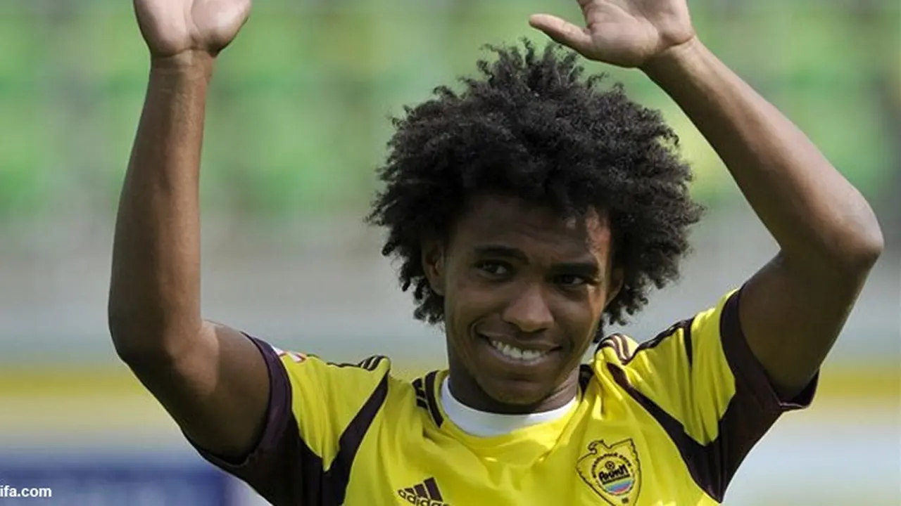 willian-anzhi-130823b.jpg
