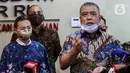 Wakil Ketua Umum DPP Partai NasDem Ahmad Ali dan Calon Wakil Walikota Tangsel dari Partai Gerindra Rahayu Saraswati Djojohadikusumo memberikan keterangan kepada awak media di Kompleks Parlemen Senayan, Jakarta. Rabu (29/7/2020). (Liputan6.com/Johan Tallo)