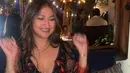 Pemeran Rayuan Arwah Penasaran yang kini tinggal di Amerika itu pun merayakan ulang tahunnya dengan sebuah dinner sederhana di restoran. [Instagram/@raazharita]