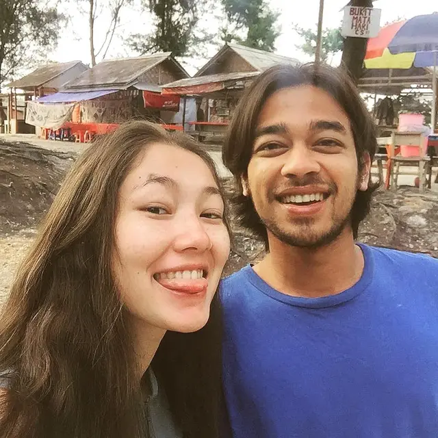 Sama-sama Sudah Gandeng Pacar Baru, Ini 6 Potret Manis Wafda dan Devina Aureel