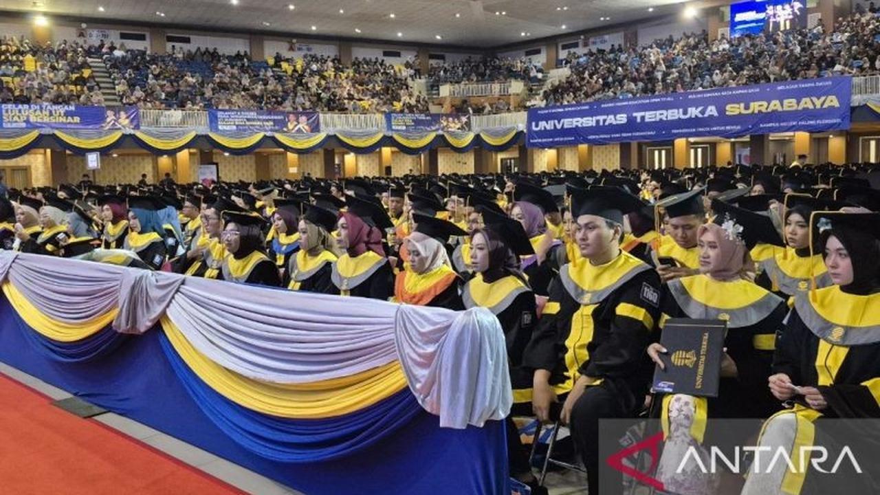 UT Surabaya Cetak 1.532 Lulusan Adaptif, Siap Bersaing di Dunia Kerja
