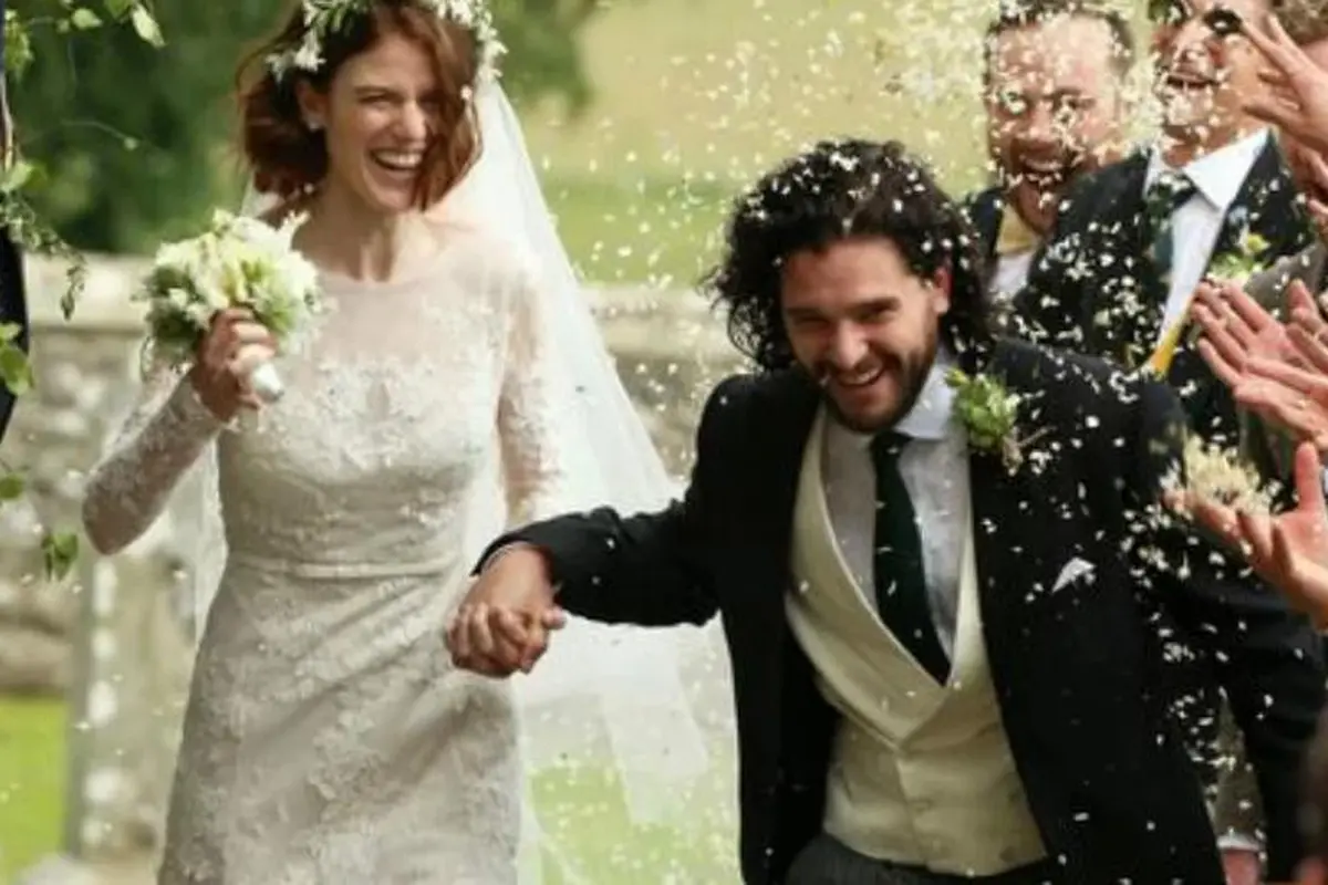 [Bintang] Rose Leslie - Kit Harington