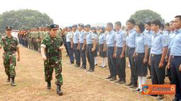 Danlanud Suryadarma, Dumex Dharma membuka pelaksanaan Latihan &quot; base camp &quot; bagi siswa- siswa Sekolah Menengah Kejuruan (SMK) se-Subang dalam suatu upacara di Lapangan Sepak Bola Garuda, Lanud Suryadarma, Kalijati, Rabu (14/9).