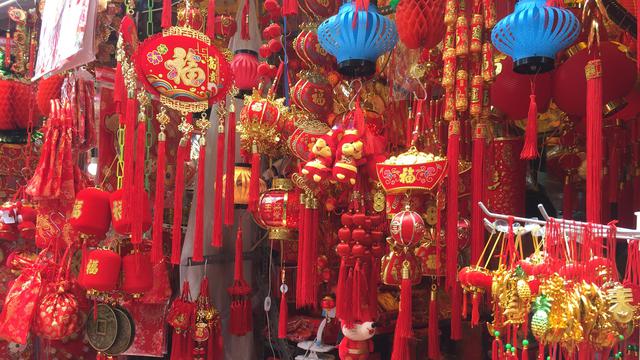 Aksesoris imlek pasar glodok