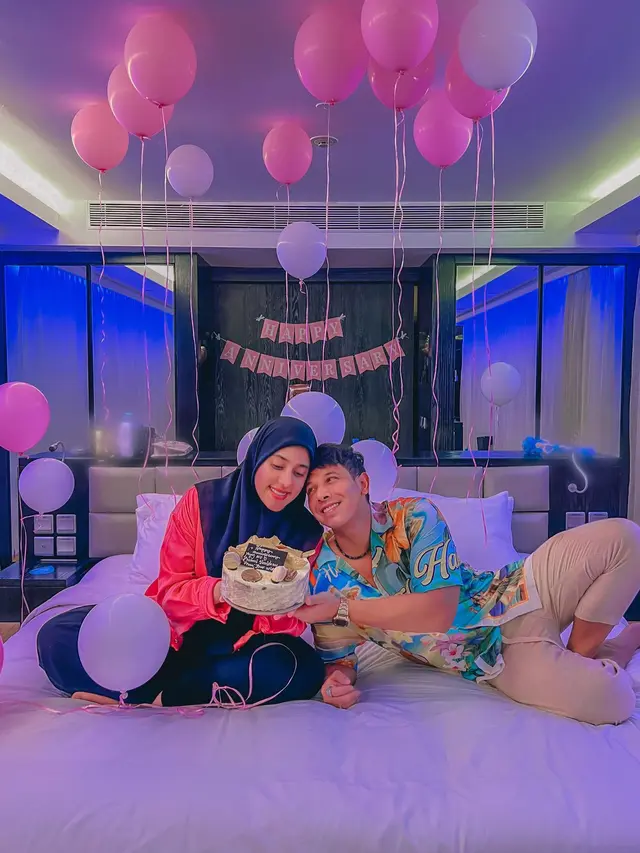 6 Momen Anniversary Pernikahan Fairuz A Rafiq dan Sonny Septian yang Dirayakan di Bali