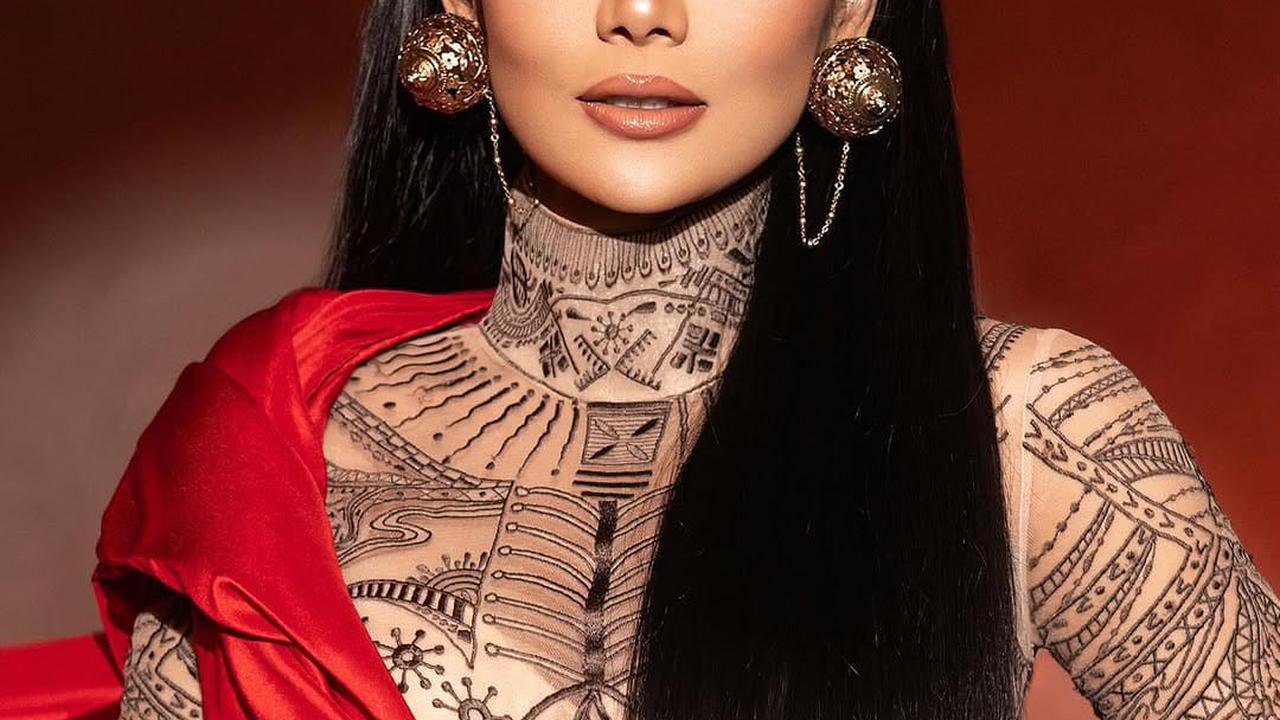 Penampilan Anggun Kris Dayanti saat Pemotretan Bertema 'Cinta Nostalgia' untuk Konser di Malaysia