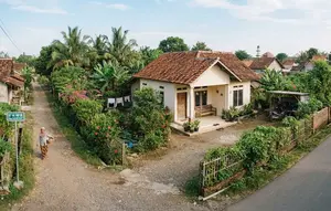 9 Desain Rumah Desa di Lahan Pojok, Manfaatkan Area Sudut agar Lebih Nyaman