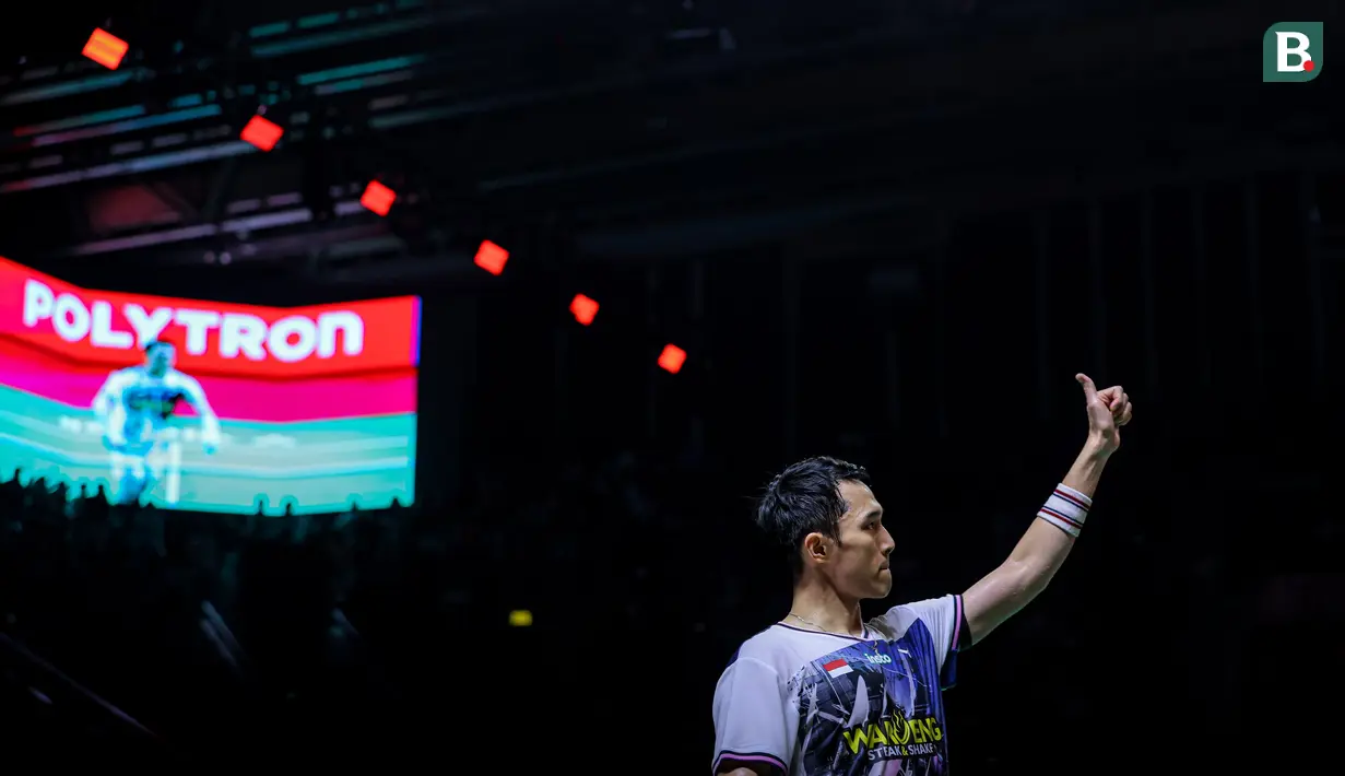 Pebulu tangkis tunggal putra Indonesia, Jonatan Chirstie merayakan kemenangan atas wakil Thailand, Panitchaphon Teeraratsakul dalam laga semifinal Indonesia Open 2026 di Istora Senayan, Jakarta, Sabtu (06/06/2026). (Bola.com/Bagaskara Lazuardi)