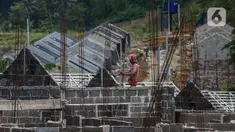 Pembangunan perumahan bersubsidi di Ciseeng, Kabupaten Bogor, Jawa Barat, Rabu (16/2/2022). PT BTN (Persero) TBK terus berupaya memenuhi kebutuhan hunian layak terutama bagi masyarakat berpenghasilan rendah guna mempercepat sektor perumahan mendukung ekonomi berkelanjutan. (Liputan6.com/Johan Tallo)