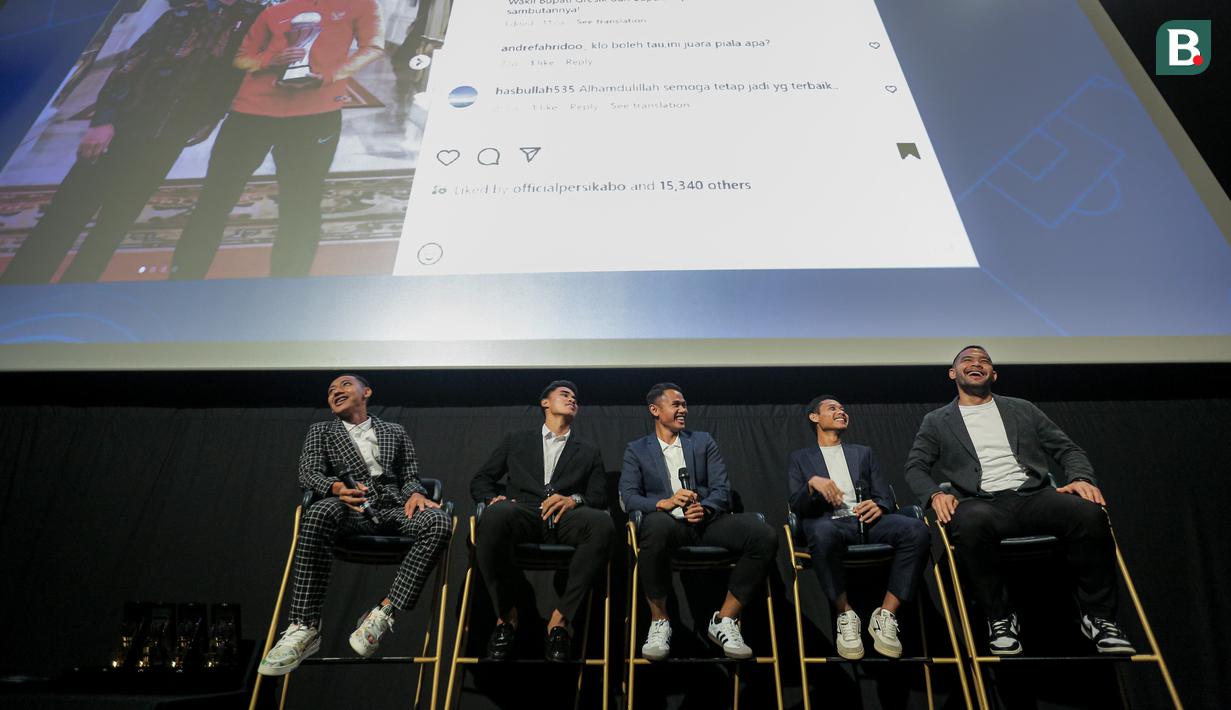 <p>Lima pemain BRI Liga 1, Beckham Putra, Muhammad Ferarri, Dimas Drajad, Evan Dimas, dan Andritany Ardhiyasa saat melakukan talkshow dalam acara Meet &amp; Greet Pemain BRI Liga 1 yang berlangsung di Cinepolis, Senayan Park, Jakarta, Sabtu (13/07/2024). (Bola.com/Bagaskara Lazuardi)</p>