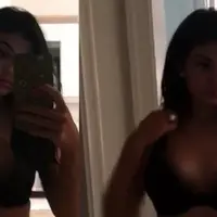 Kylie Jenner salah satu keluarga Kardashian yang juga sering mengumbar tubuh seksinya dalam akun Instagram. Kylie Jenner kembali mengumbar tubuh seksinya dalam sebuah rekaman video selfie. (Instagram/kyliejenner)