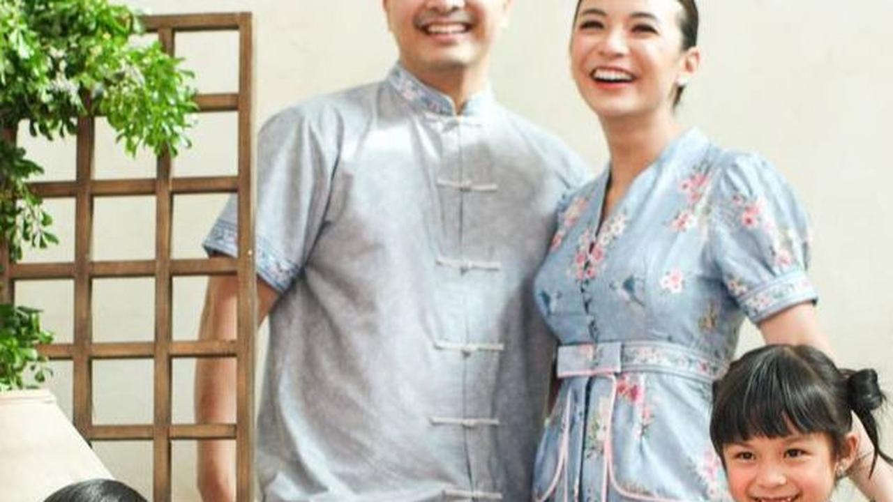 Pemotretan Akrab Keluarga Good Looking: Chelsea Olivia dan Glenn Alinskie Bersama Kedua Anak, Suasana Harmonis Terpancar