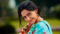 Doyan Posting Instagram, Sonam Kapoor Dapat Penghargaan