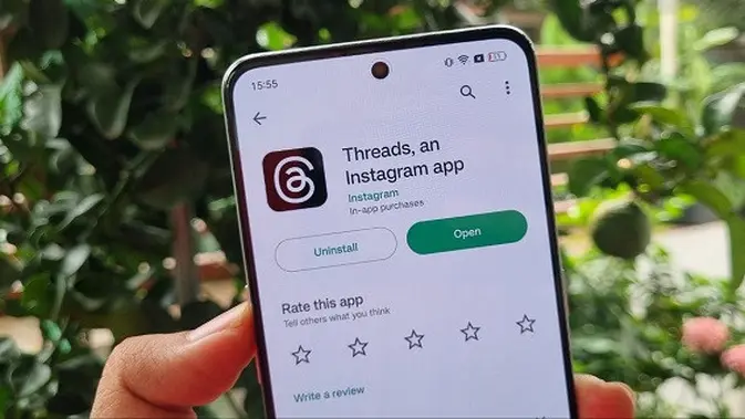 <p>Aplikasi Threads dari Instagram kini telah tersedia dan bisa diunduh di Google Play Store. (/Agustinus M. Damar)</p>
