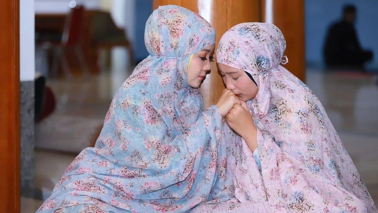 Zara Anak Ridwan Kamil Umumkan Lepas Hijab 'Jangan Menyalahkan Orangtuaku