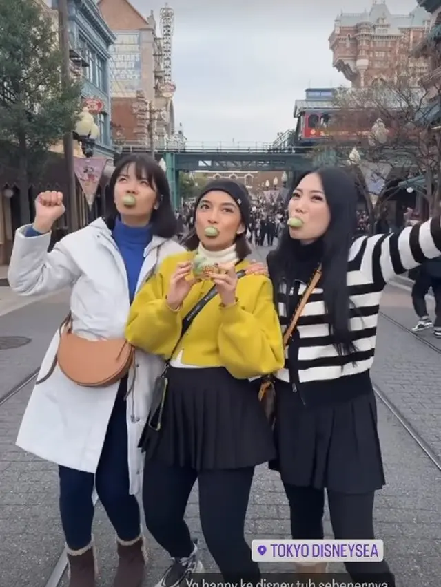 Chelsea Olivia di Jepang (Instagram/chelseaoliviaa)