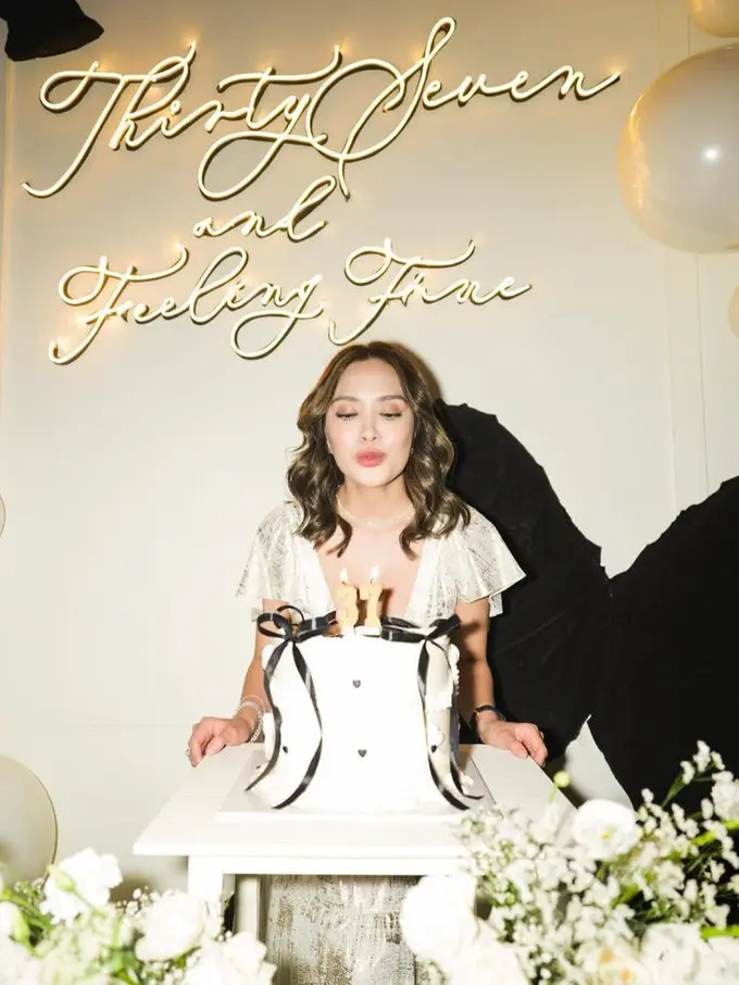 Ulang Tahun Shandy Aulia ke-37