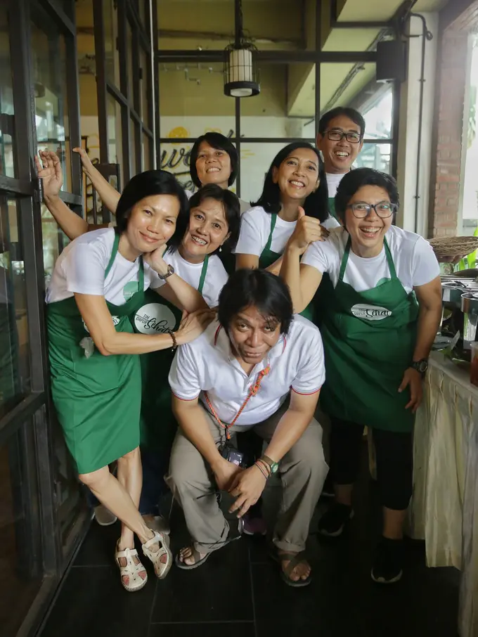 Komunitas Tim Dapur Sehat: Menyajikan Makanan Sehat Bagi Para Penyintas