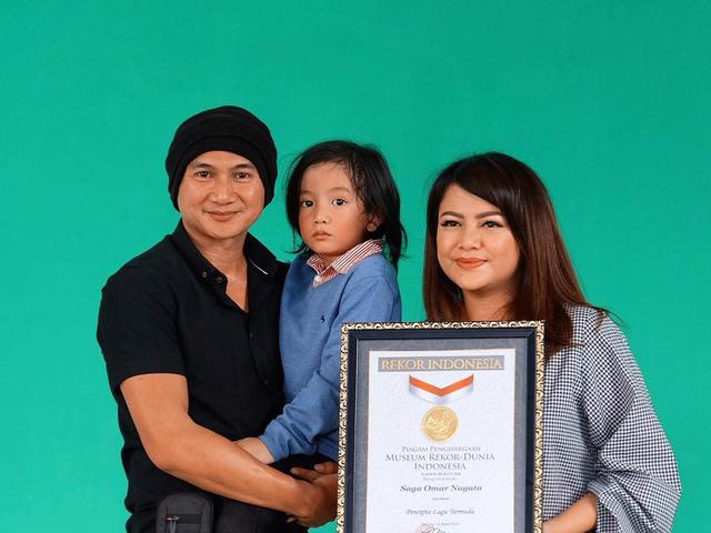 Hebat Anak Anji Raih Rekor Muri Di Usia 4 Tahun Showbiz Liputan6 Com