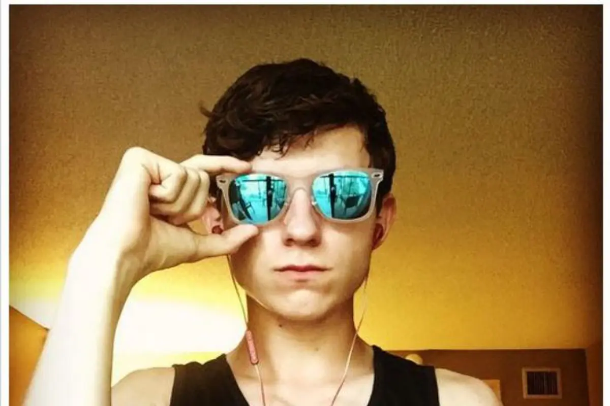 Tom Holland Bentuk Badan di Gym Demi Otot Spider-Man