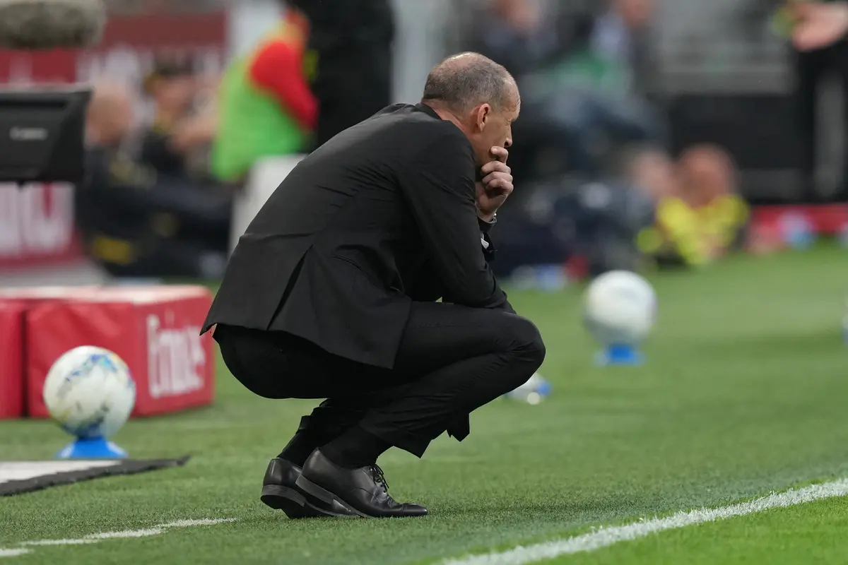 Pelatih AC Milan Massimiliano Allegri