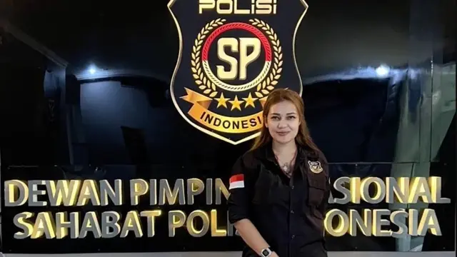 Direktur Sosial dan Budaya SPI Tengku Zanzabella (https://www.instagram.com/p/CiZSF0iNeZb/)