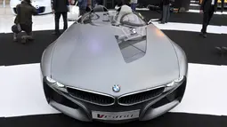 Produsen asal Jerman BMW menampilkan "Visi ConnectedDrive" dalam Pameran Desain Otomotif Paris. Foto diambil pada 28 Januari 2015. (AFP Photo/Eric Piermont)
