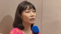 Susan, penyintas kanker paru, mengungkap beban harus minum obat seumur hidup dan rasa takut menghadapi resistensi. Ia berharap dukungan pemerintah lebih besar agar pasien mendapatkan akses terapi inovatif. (Foto: Adinda Retno Aryani/Liputan6.com)