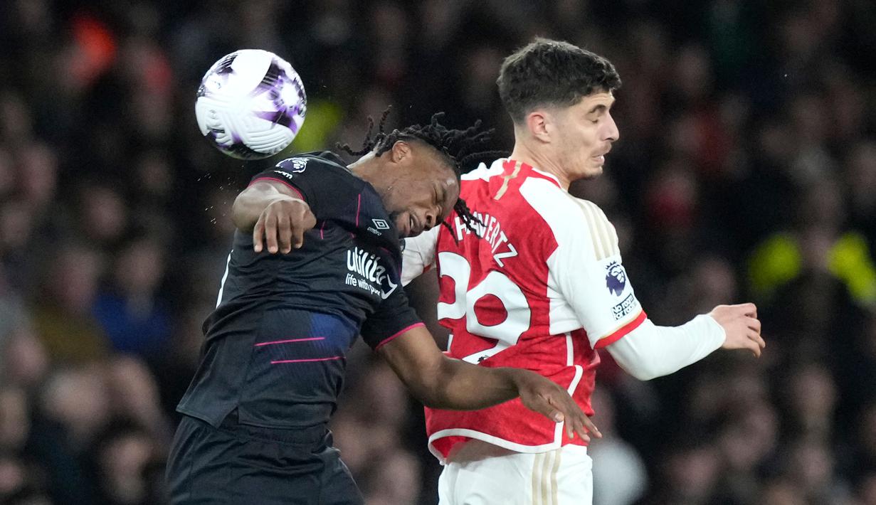 Kemenangan Arsenal atas Luton Town dibuka di menit ke-24 lewat aksi Martin Odegaard. (AP Photo/Frank Augstein)