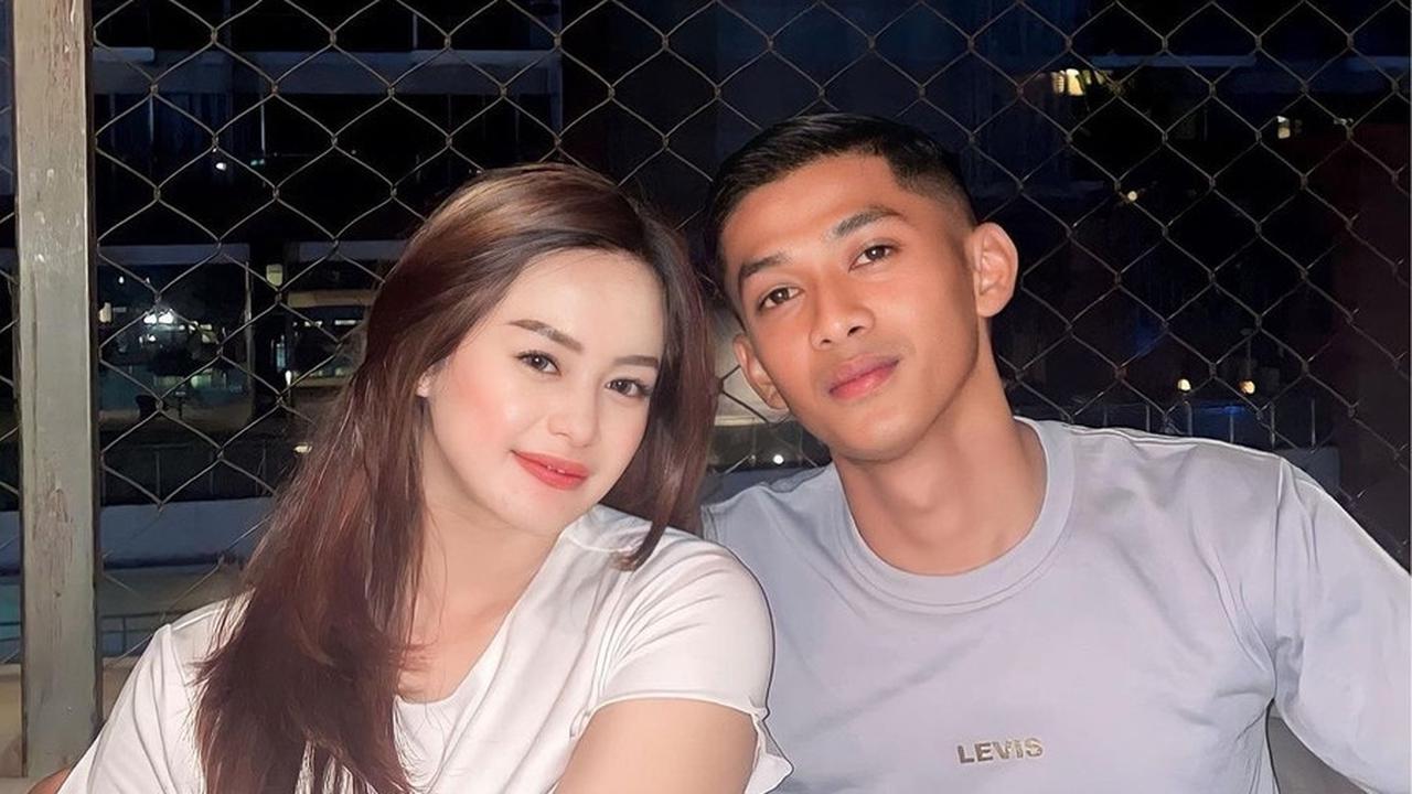Ujar Elly Sugigi