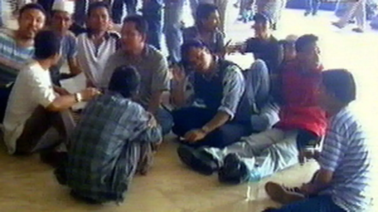 050101bDemoShangrila.jpg