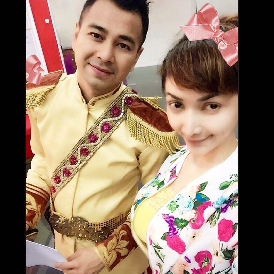 Roro Fitria dan Raffi Ahmad