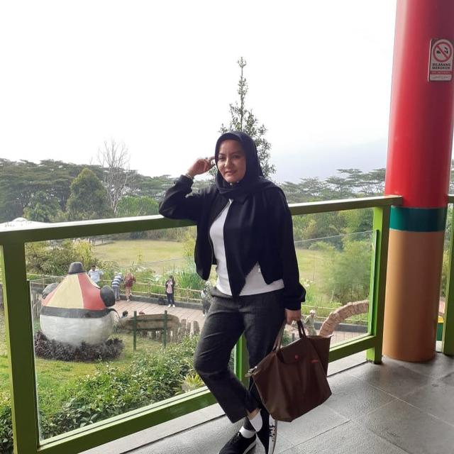 Istri Kedua Azis Gagap