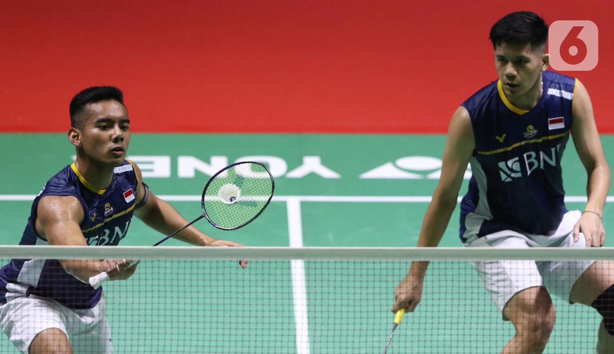 Pada gim penentuan, Pramudya/Yeremia lebih dominan di awal. Pramudya/Yeremia berhasil meraih kemenangan 23-21 untuk lolos ke perempatfinal.  (Liputan6.com/Helmi Fithriansyah)