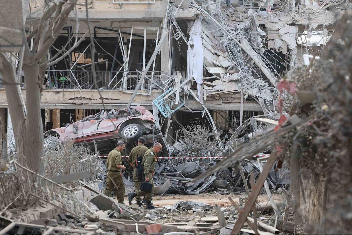 FOTO: Seperti di Kota Gaza, Begini Kondisi di Kota Rahmat Gan Israel Yang Hancur Lebur Dirudal Iran