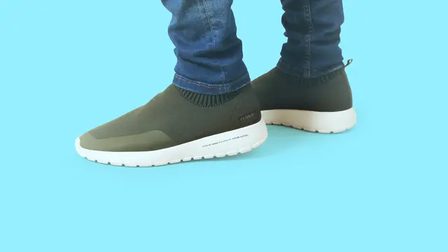 Tampil Lebih Sporty dan Berwarna dengan Sneaker dari Wakai