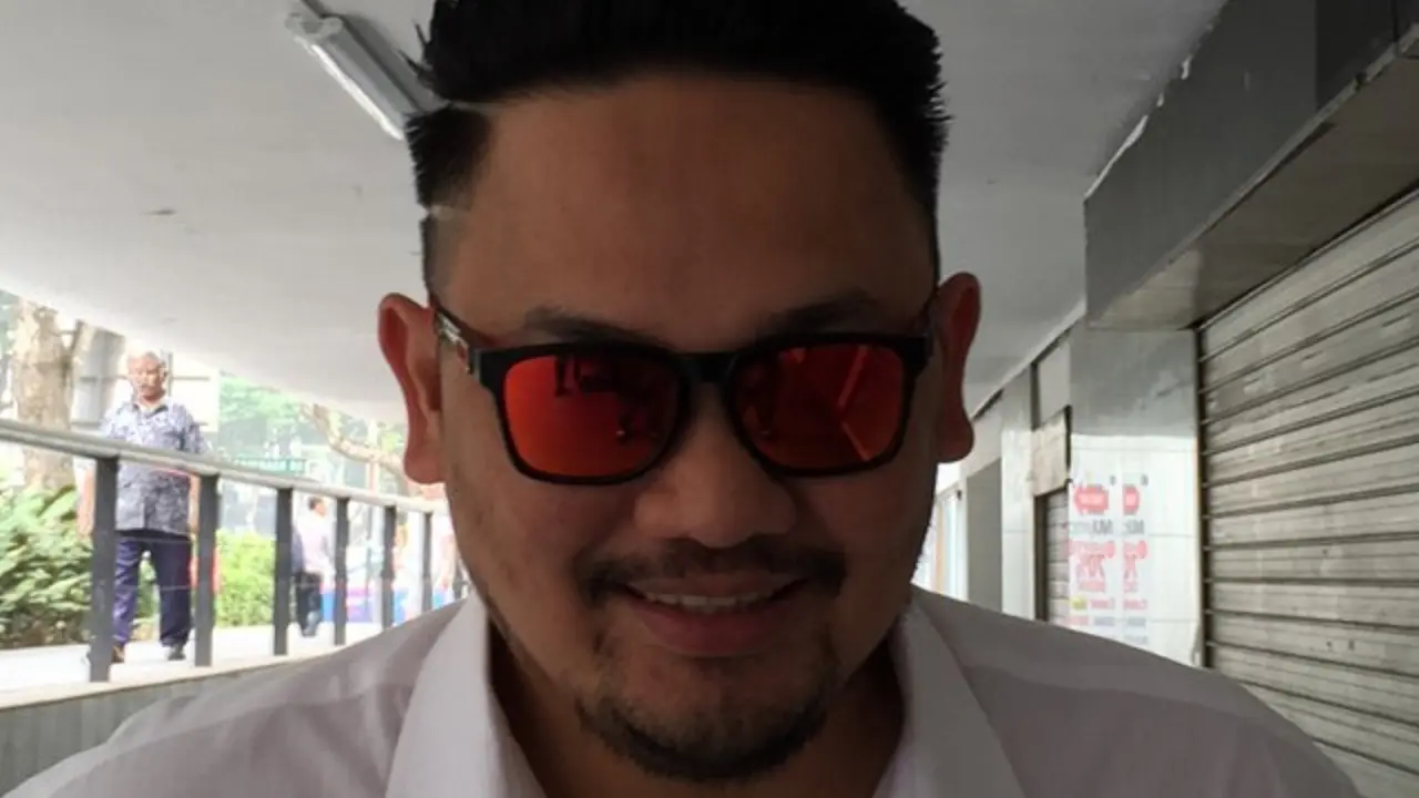[Bintang] Farhat Abbas
