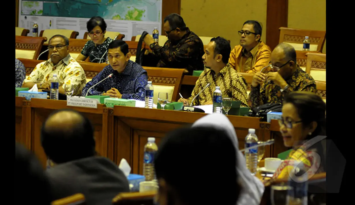 Presiden Direktur PT. Freeport Indonesia, Maroef Sjamsoeddin saat rapat dengan anggota Komisi VII DPR di Kompleks Parlemen, Senayan, Jakarta, Selasa (27/1/2015).(Liputan6.com/Andrian M Tunay)
