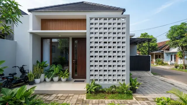 Model lubang angin rumah yang fungsional sekaligus mempercantik fasad dengan desain pola kotak