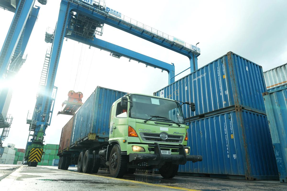 Rahasia Pelindo Petikemas Catat Kinerja Positif di Tengah Gejolak Global