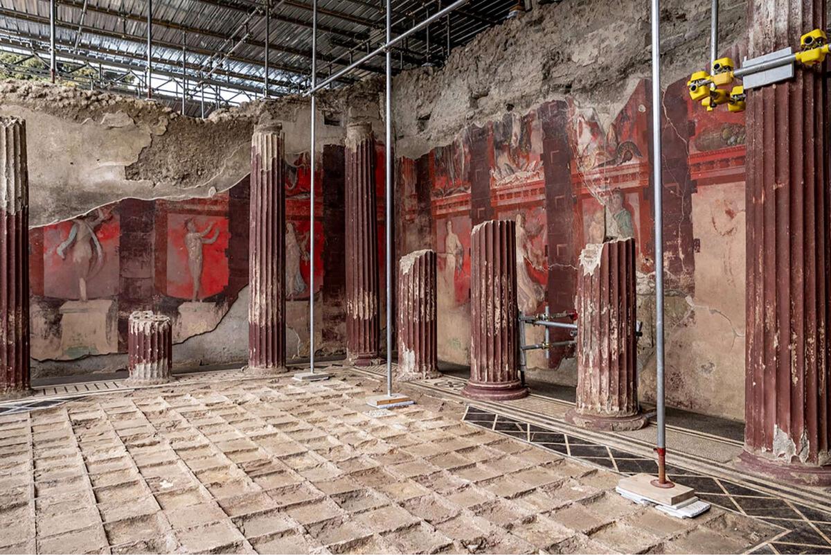 Penemuan lukisan dinding langka di Pompeii