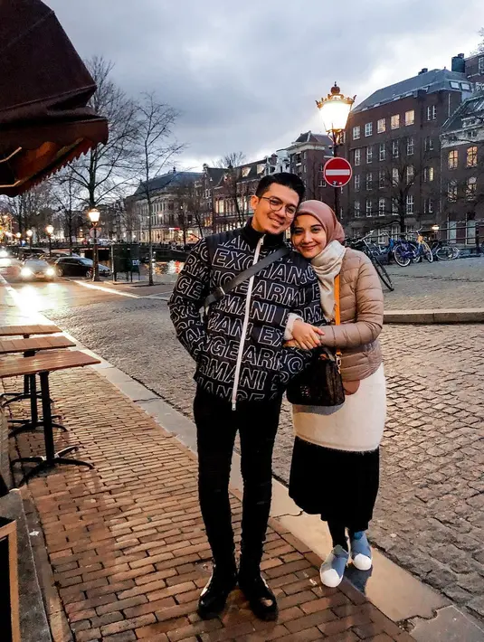 Zaskia Sungkar dan Irwansyah