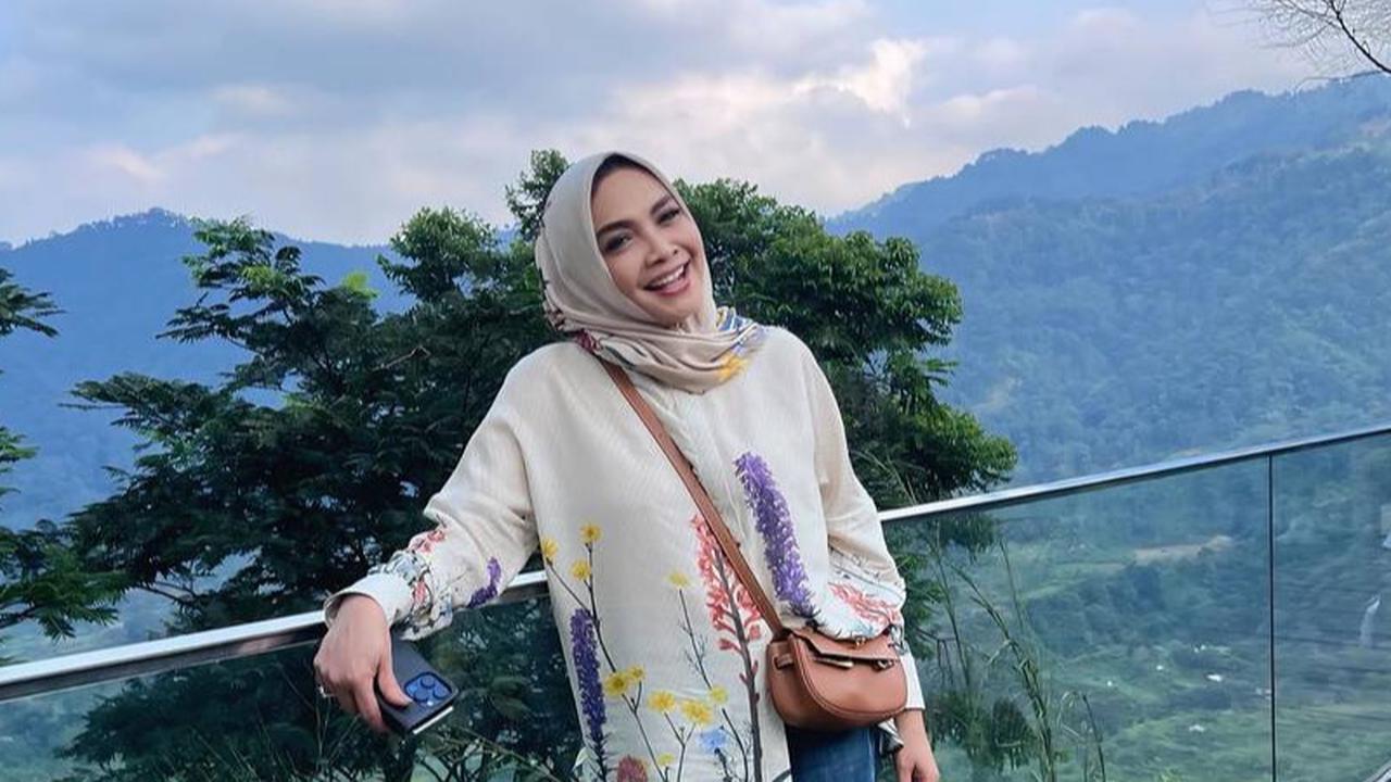 5 Momen Haru Rieta Amalia Beri Kejutan Ulang Tahun ke-17 untuk Gavrel Sang Anak Angkat, Penuh Doa