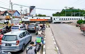 43 Titik Perlintasan Kereta Api Sebidang Berisiko Tinggi Kecelakaan