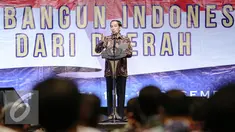 Presiden Joko Widodo memberikan kata sambutan dalam Musyawarah Nasional IV Adkasi di Jakarta, Kamis (17/12). Musyawarah nasional ini bertema 'Membangun Indonesia Dari Daerah' dengan dihadiri DPRD Kabupaten seluruh Indonesia. (Liputan6.com/Faisal R Syam)
